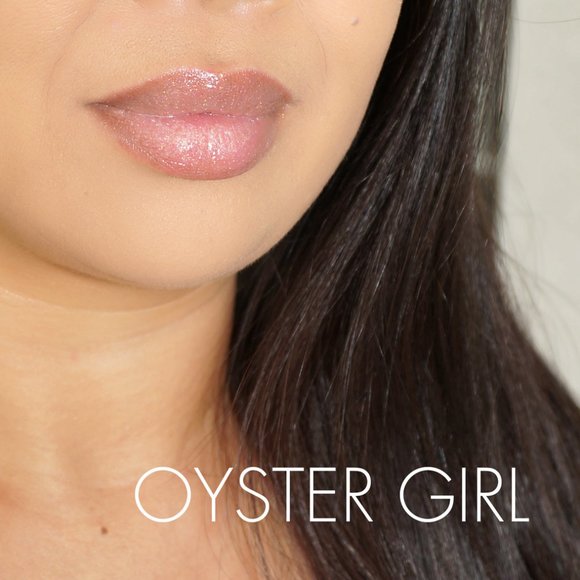 MAC OYSTER GIRL lip gloss mini new Lipglass - Picture 3 of 8